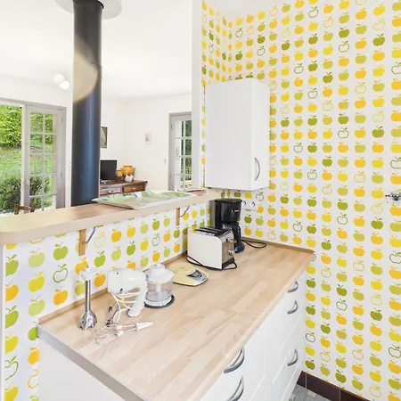 Jolie Vue Sur La Vallée Pour 3 Adultes 2 Enfants Apartamento Les Eyzies