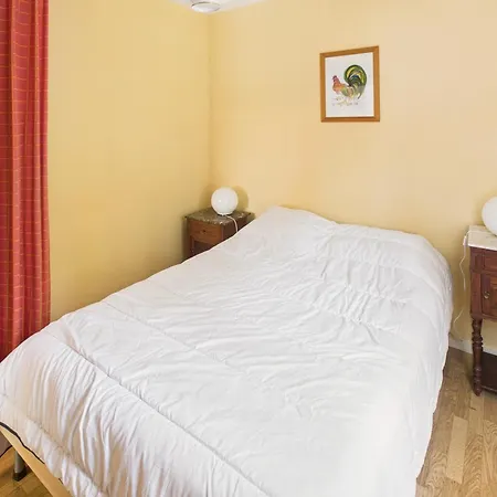 Jolie Vue Sur La Vallee Pour 3 Adultes 2 Enfants * Les Eyzies