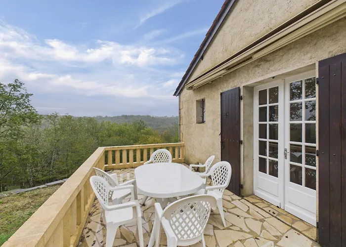 Апартаменты Jolie Vue Sur La Vallee Pour 3 Adultes 2 Enfants Les Eyzies